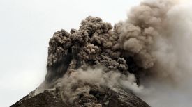 Извержение вулкана. Фото Синьхуа - БелТА