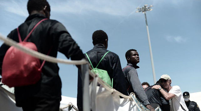 Мигранты с судна "Аквариус"
