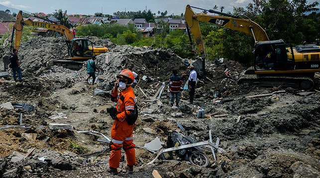 Последствия землетрясения в Индонезии. Фото Синьхуа-БЕЛТА