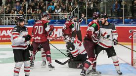 Во время матча Латвия - Канада. Фото Федерации хоккея Латвии