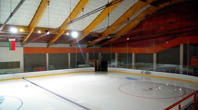 Хоккейный дворец в Пинске. Фото из архива