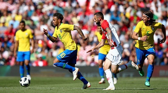 Неймар (№10) во время матча Бразилия - Хорватия. Фото Getty Images