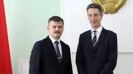 Сергей Ковальчук и Дидье Канесс. Фото Министерства спорта и туризма