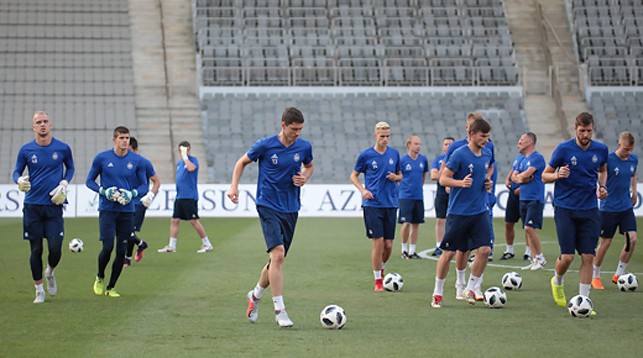 Футболисты БАТЭ проводят тренировку на Республиканском стадионе имени Тофика Бахрамова в Баку. Фото борисовского клуба