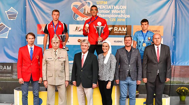 Иван Хамцов (на пьедестале - справа). Фото организаторов солревнований