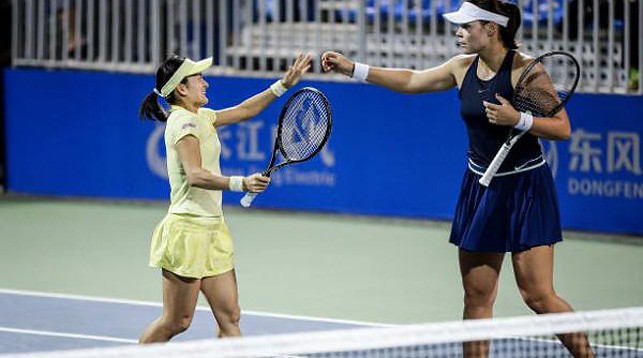 Сюко Аояма и Лидия Морозова. Фото Белорусской теннисной федерации