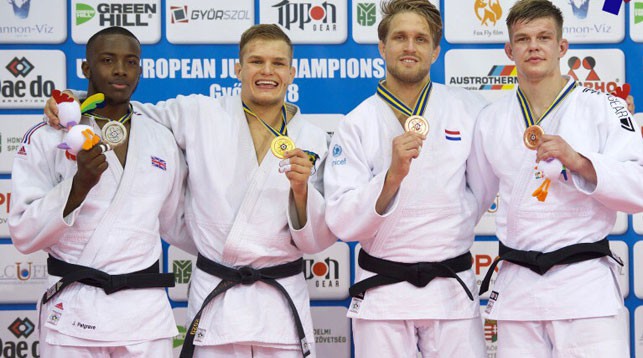 Виктор Кляусов (слева) завоевал бронзу. Фото из сообщества VK JUDO BELARUS TEAM
