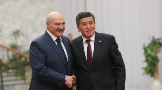 Александр Лукашенко и Сооронбай Жээнбеков. Фото из архива