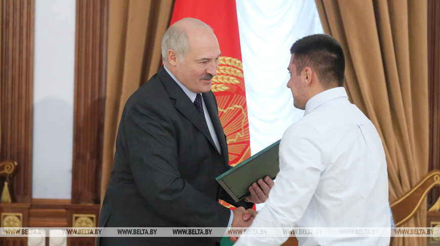 Александр Лукашенко и Евгений Тихонцов. Фото из архива
