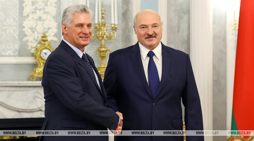 Мигель Марио Диас-Канель Бермудес и Александр Лукашенко во время проведения официальных переговоров