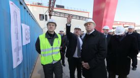 Сергей Румас во время посещения строительной площадки Нежинского ГОКа