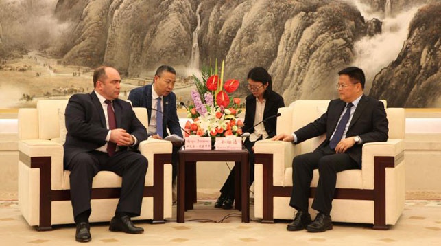 Во время посещения. Фото Генерального консульства Беларуси в Шанхае
