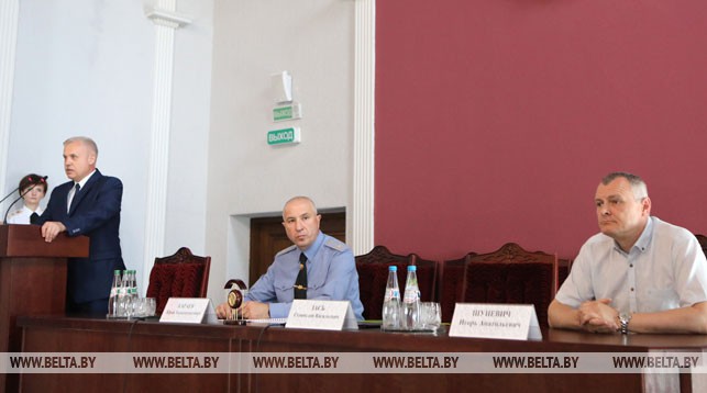 Государственный секретарь Совета безопасности Станислав Зась, министр внутренних дел Юрий Караев и Игорь Шуневич