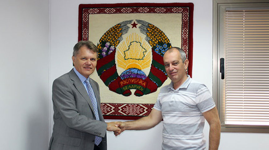 Владимир Скворцов и Юрий Раньков. Фото посольства Беларуси в Израиле