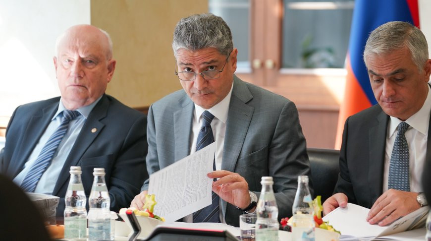 Председатель Коллегии ЕЭК Тигран Саркисян во время заседания. Фото ЕЭК