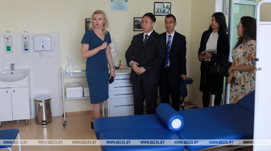 Китайская делегация посетила Могилевскую центральную поликлинику