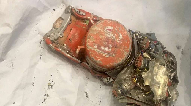 Бортовой самописец разбившегося Boeing 737 Max 8. Фото   EPA  