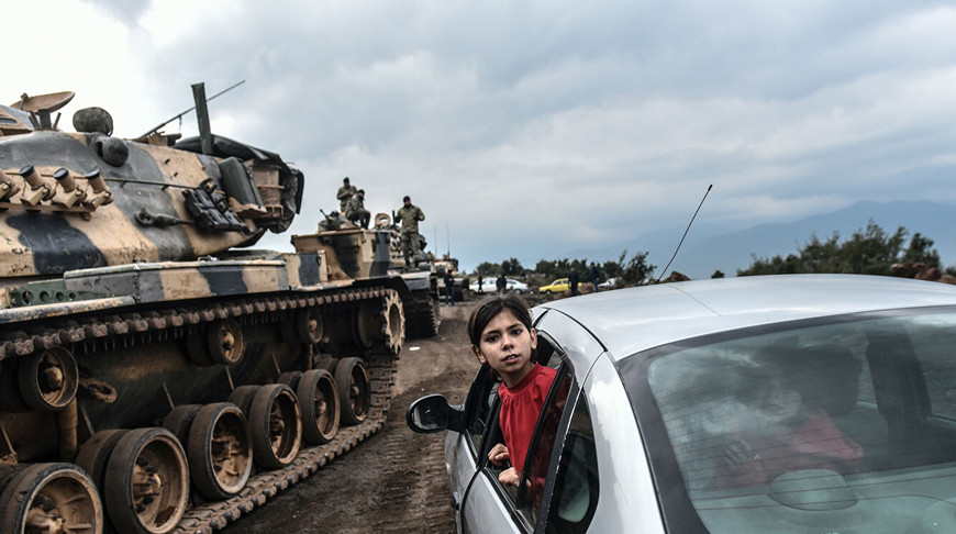 Во время стягивания войск турецкой армии к границе с Сирией. Архивное фото   AFP  