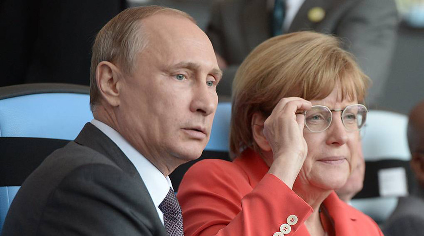 Владимир Путин и Ангела Меркель. Фото ТАСС