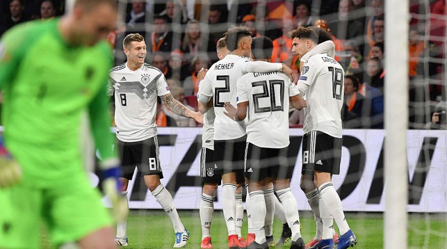 Во время матча Нидерланды - Германия. Фото Немецкого футбольного союза