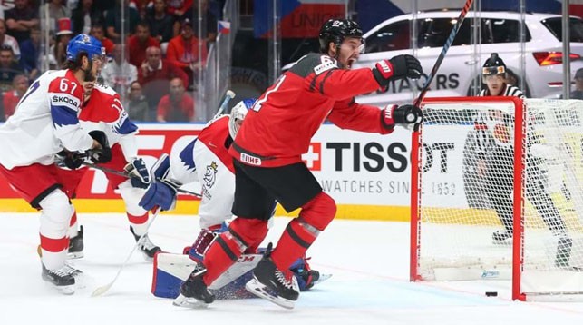 Во время матча Канада - Чехия. Фото IIHF