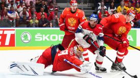 Во время матча Россия - Чехия. Фото IIHF