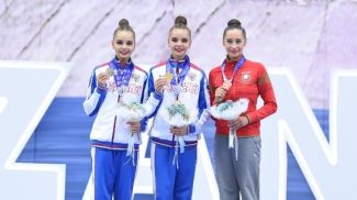 Арина Аверина, Дина Аверина и Екатерина Галкина. Фото российской федерации художественной гимнастики