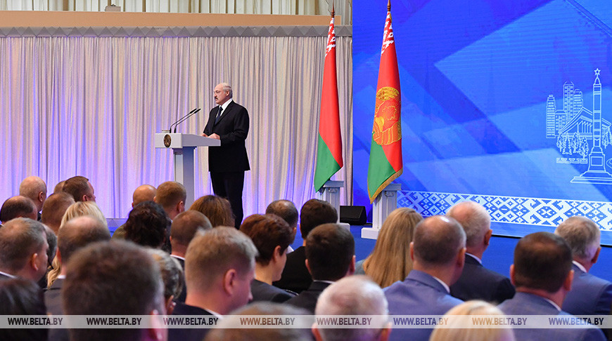 Александр Лукашенко на встрече с активом города Минска