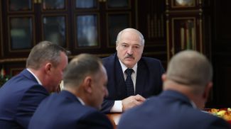 Александр Лукашенко во время принятия кадровых решений