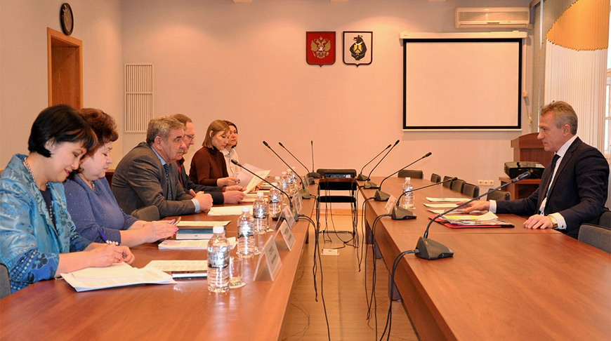 Во время встречи. Фото посольства Беларуси в России