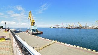 Акватория грузового порта в Одессе. Фото РИА Новости