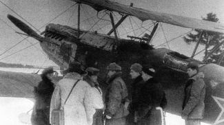 Полоцко-Лепельская партизанская зона. Встреча самолёта с Большой земли на партизанском аэродроме, 1943 год