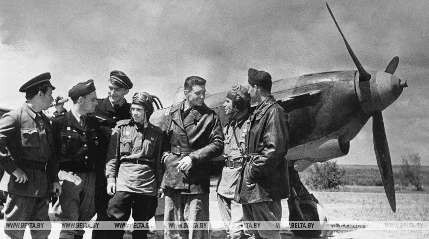 Летчики полка Нормандия - Неман, май 1944 года