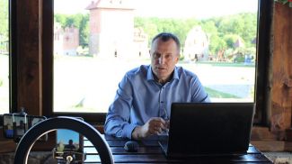 Анатолий Исаченко. Фото Совета Республики