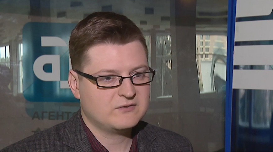 Политический аналитик Петр Петровский. Скриншот видео "Беларусь 1"