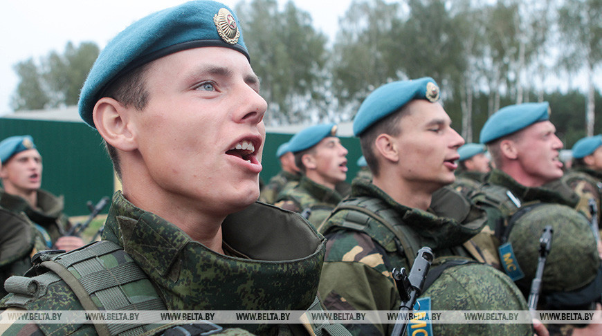 Белорусские десантники. Фото из архива