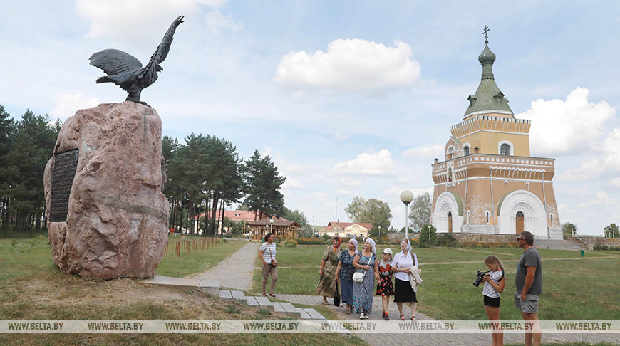 Мемориальный комплекс в деревне Лесная. Фото из архива