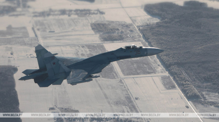 Истребитель Су-27. Фото из архива
