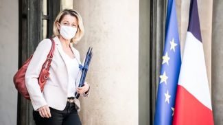Министр экологических преобразований Франции Барбара Помпили. Фото AFP