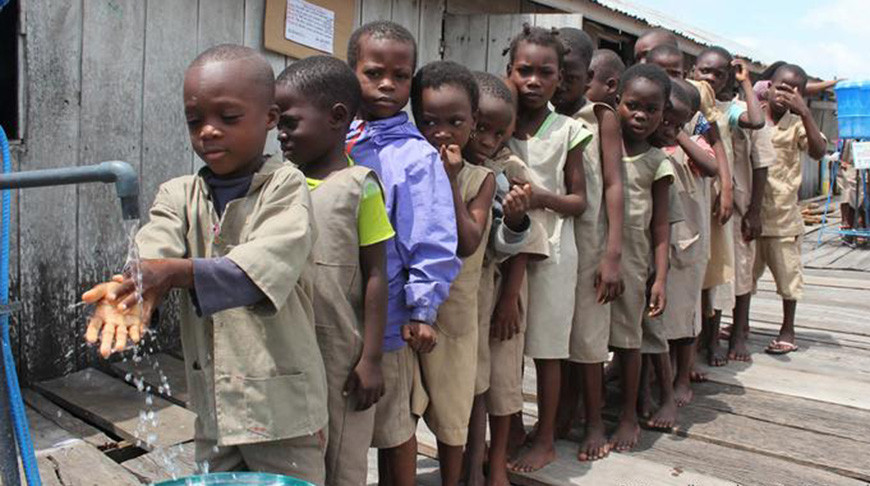 Дети в одной из школ Бенина. Фото Синьхуа