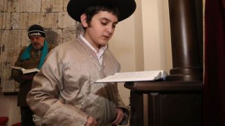 Иудеи празднуют Пурим в Гродненской хоральной синагоге