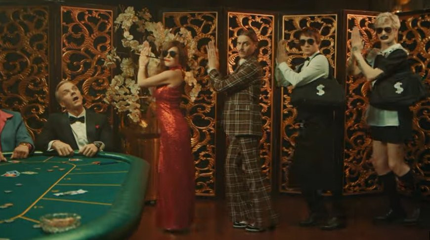 Скриншот из видео