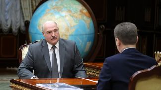 Александр Лукашенко и Владимир Кухарев