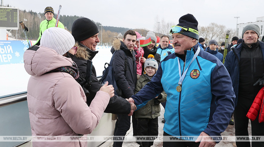 Александр Лукашенко на спортивном празднике "Минская лыжня"