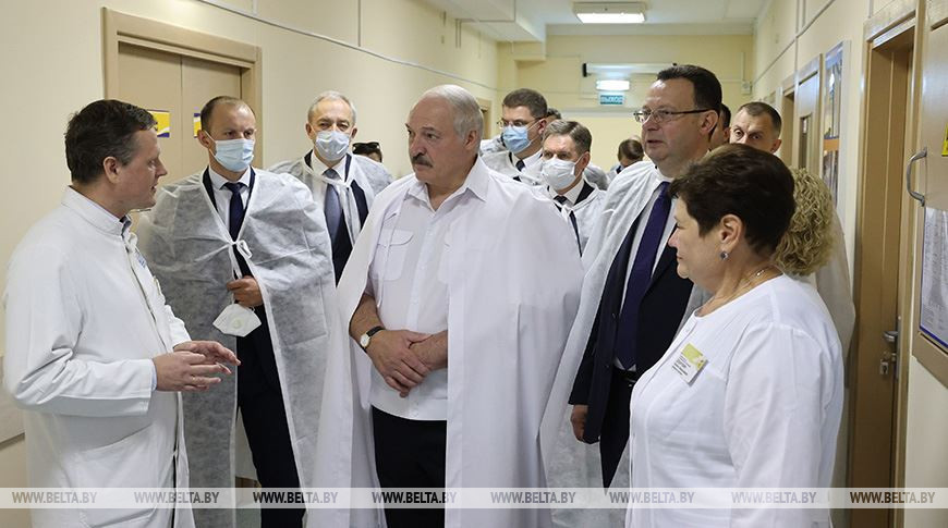 Александр Лукашенко посещает 2-ю городскую детскую клиническую больницу