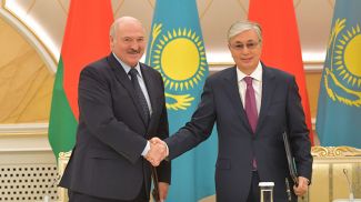 Александр Лукашенко и Касым-Жомарт Токаев. Фото из архива (2019 год)