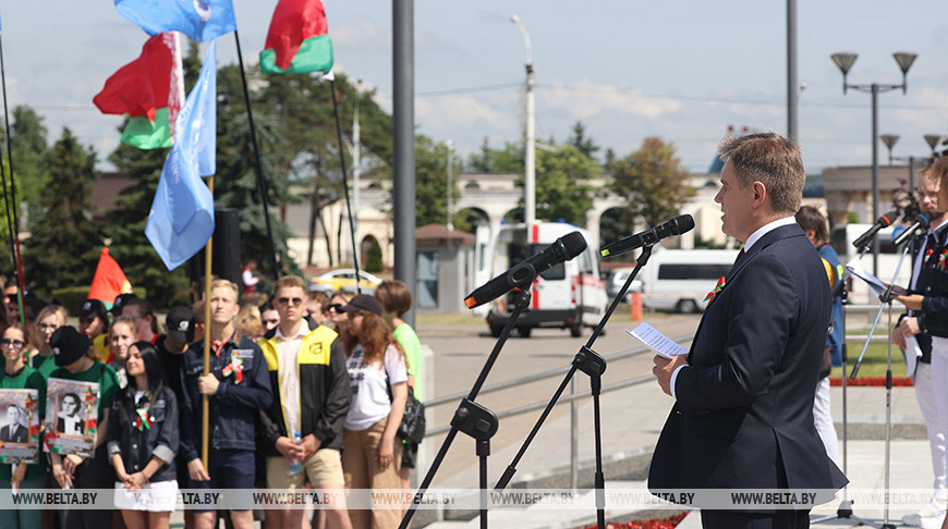 Игорь Петришенко во время торжественного открытия третьего трудового семестра