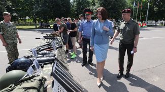 Наталья Кочанова во время открытия военно-патриотического лагеря