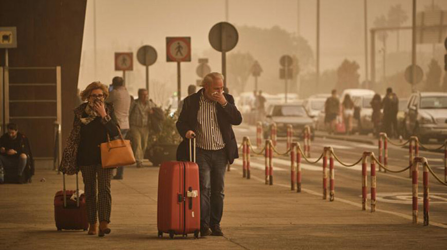 Пыль из Сахары в Европе. Фото  AP 