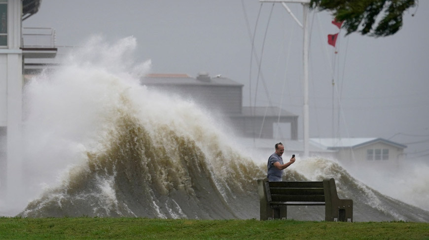 Ураган четвертой категории "Ида" обрушился на Луизиану 29 августа. Фото  AP Photo 